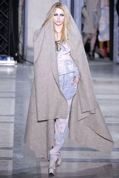 Look 6